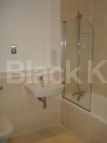 			NEW INSTRUCTION AND TRUELY AMAZING..., 2 Bedroom, 1 bath, 1 reception Flat			 Ecclesbourne road, Angel / Islington